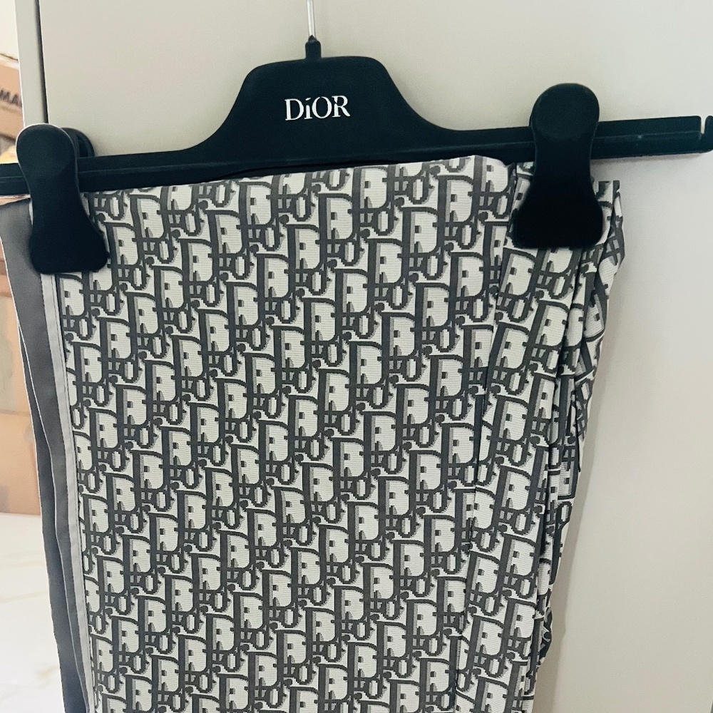 Dior silk jogger pant US size 6